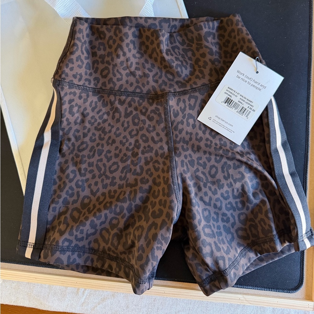 Barry’s x Strut This Leopard Shiloh Short